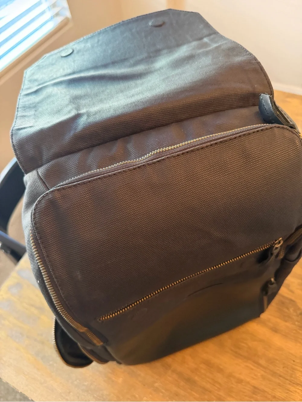 atlas black backpack vegan